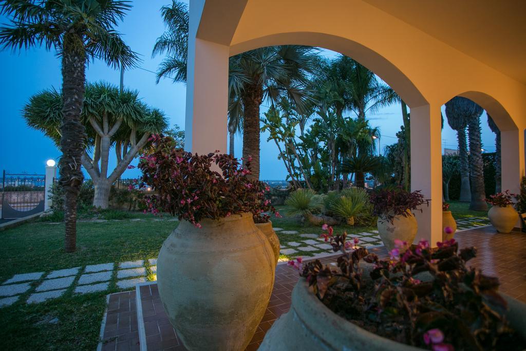 Temenos Villa By Ortigiaapartments Сиракузы Экстерьер фото
