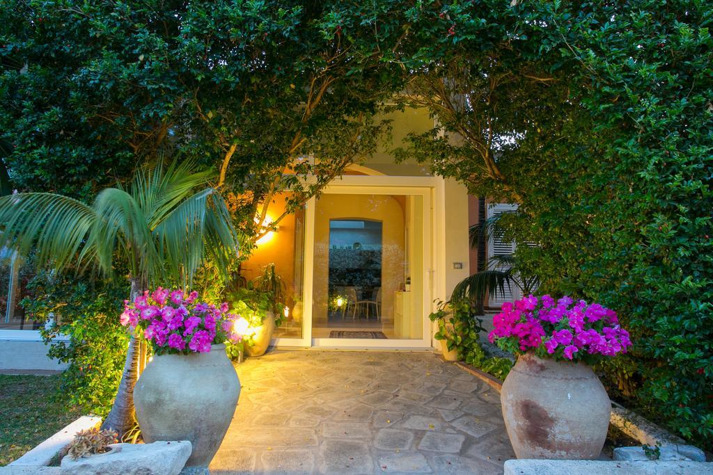 Temenos Villa By Ortigiaapartments Сиракузы Экстерьер фото